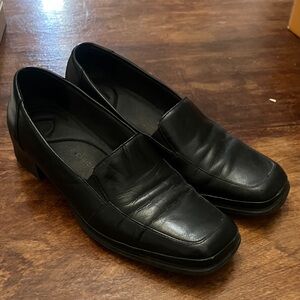 Liz Claiborne Black Leather Women's Slip-On Loafers with Block Heels